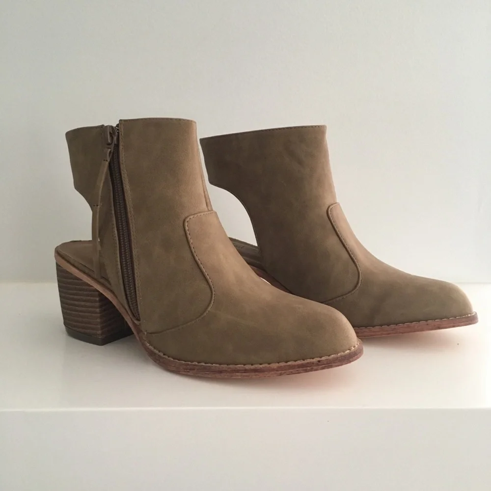 Comfortable Open Back Western Moto Boho Bootie - Picture 2 of 4